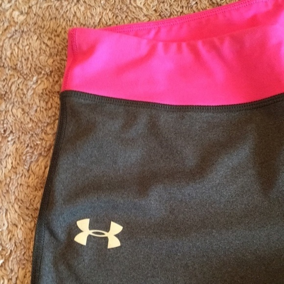 UNDER ARMOUR Ladies Semi Fitted Pant - sz Med - Picture 3 of 7